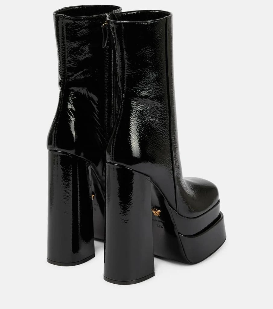 商品Versace|Aevitas皮革防水台及踝靴,价格¥7582,第3张图片详细描述