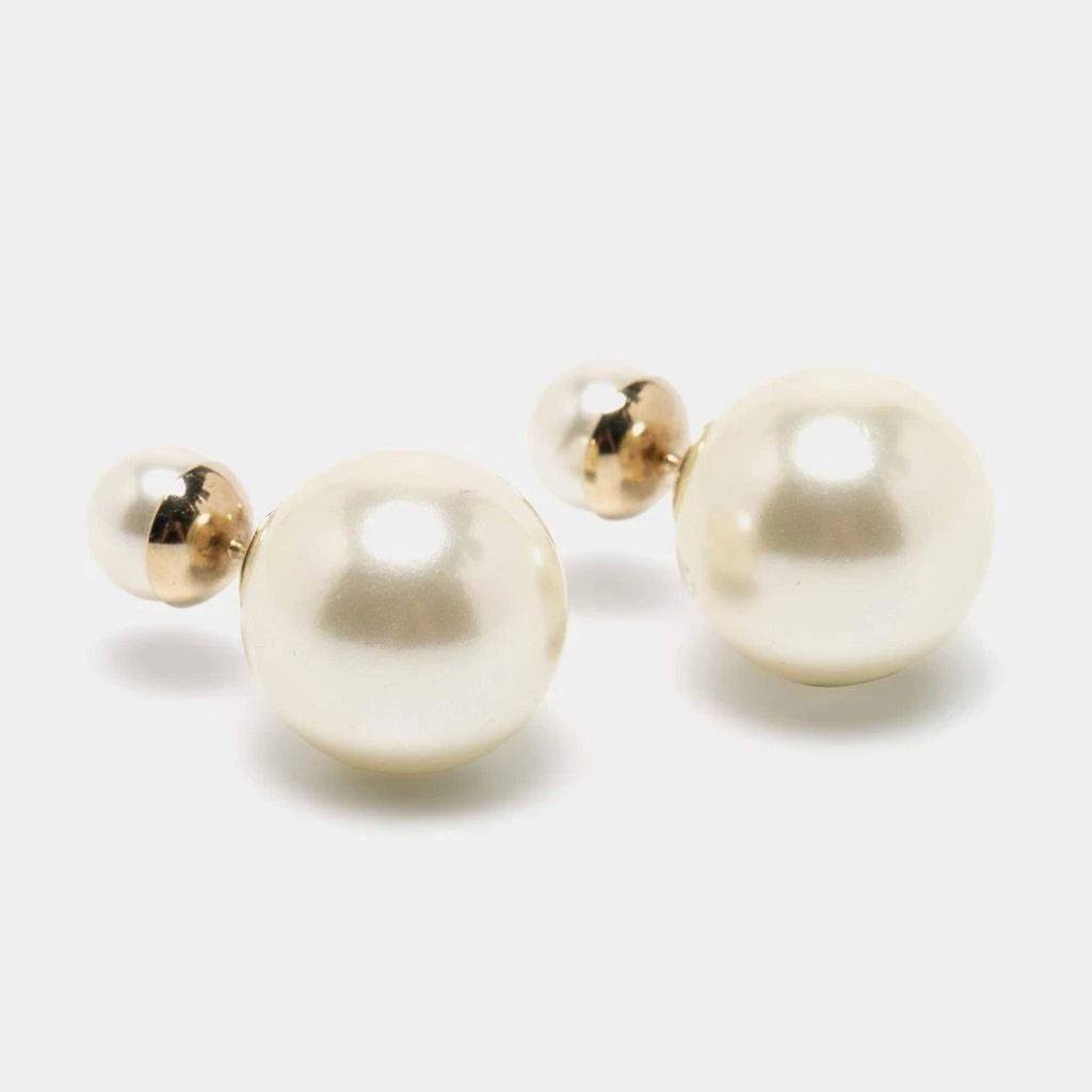 商品[二手商品] Dior|Dior Tribales Faux Pearl Gold Tone Stud Earrings,价格¥3009,第1张图片