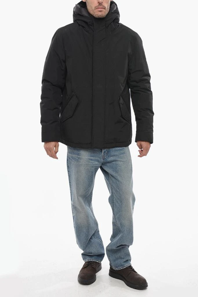 商品Woolrich|Woolrich PENN-RICH Solid Color Padded Jacket with Hood,价格¥1892,第4张图片详细描述