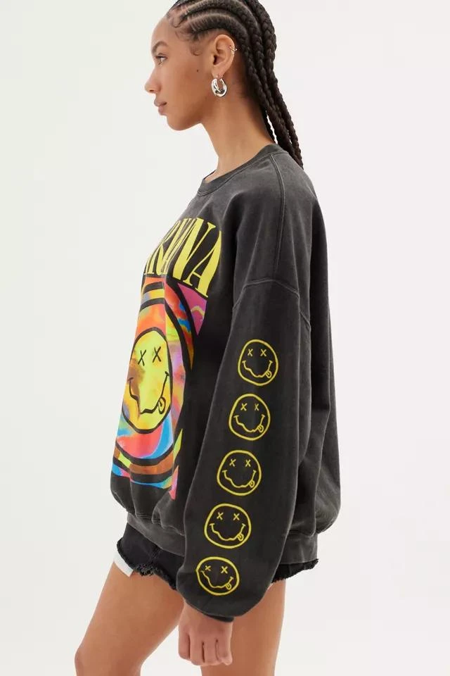 商品Urban Outfitters|Nirvana Smile Overdyed Crew Neck Sweatshirt,价格¥518,第3张图片详细描述