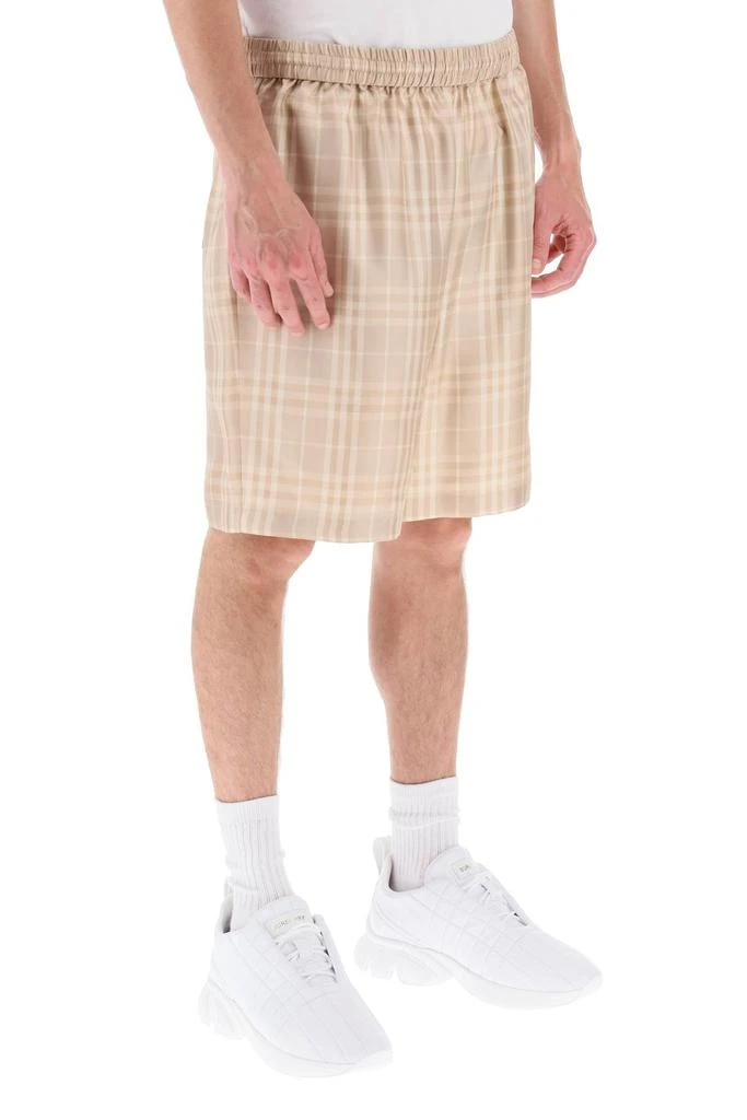 商品Burberry|tartan silk shorts,价格¥2892,第2张图片详细描述