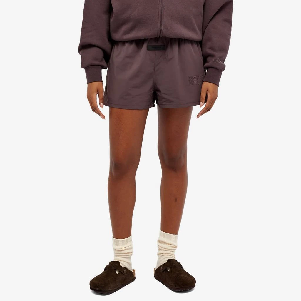 商品Essentials|Fear of God Essentials Running Shorts - Plum,价格¥497,第2张图片详细描述