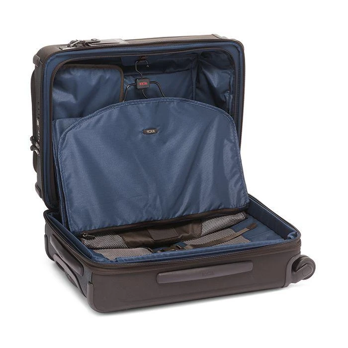 Alpha 3 Continental Dual Access 4-Wheel Carry-On 商品