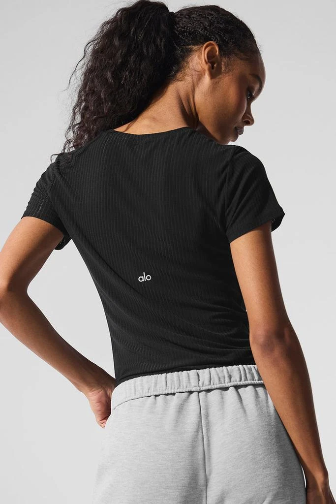 商品Alo|Ribbed Sea Coast Tee - Black,价格¥452,第2张图片详细描述