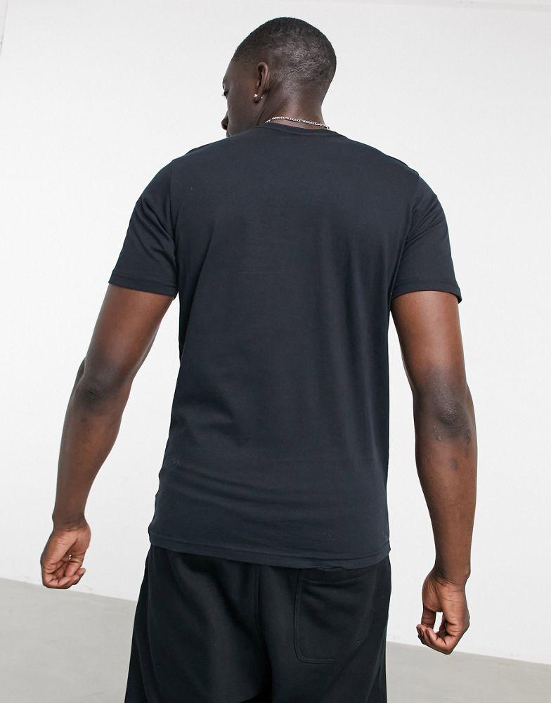 商品Columbia|Columbia Rapid Ridge Graphic t-shirt in black Exclusive at ASOS,价格¥101,第4张图片详细描述