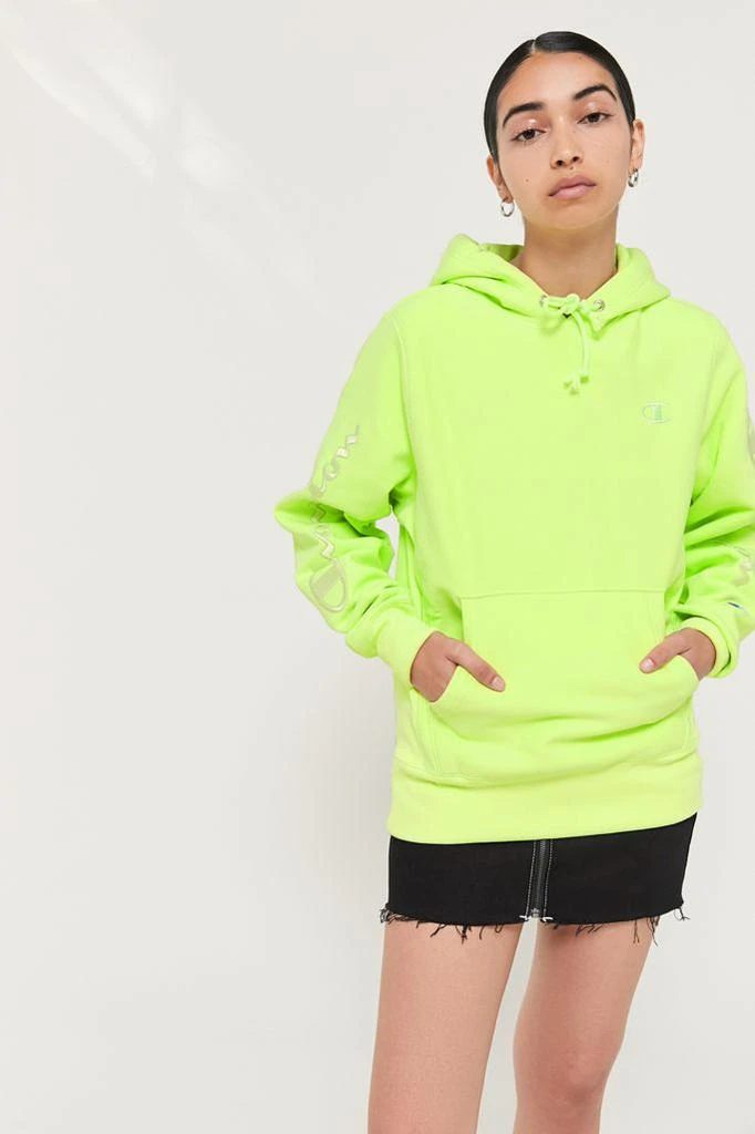 商品CHAMPION|Champion UO Exclusive Script Sleeve Hoodie Sweatshirt,价格¥303,第2张图片详细描述