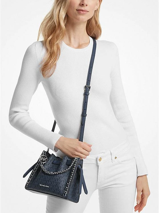 商品Michael Kors|Mina Small Signature Logo Chain Crossbody Bag,价格¥729,第3张图片详细描述