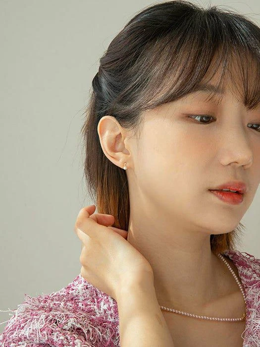 商品Primaute|Square Line Pearl Earrings (14K Gold),价格¥1205,第2张图片详细描述