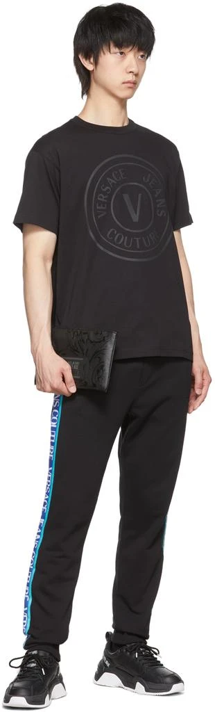 商品Versace|Black V-Emblem T-Shirt,价格¥606,第4张图片详细描述
