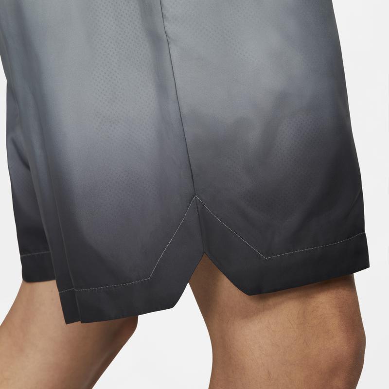 商品Jordan|Jordan Sport DNA HBR Pool Shorts - Men's,价格¥295-¥331,第6张图片详细描述