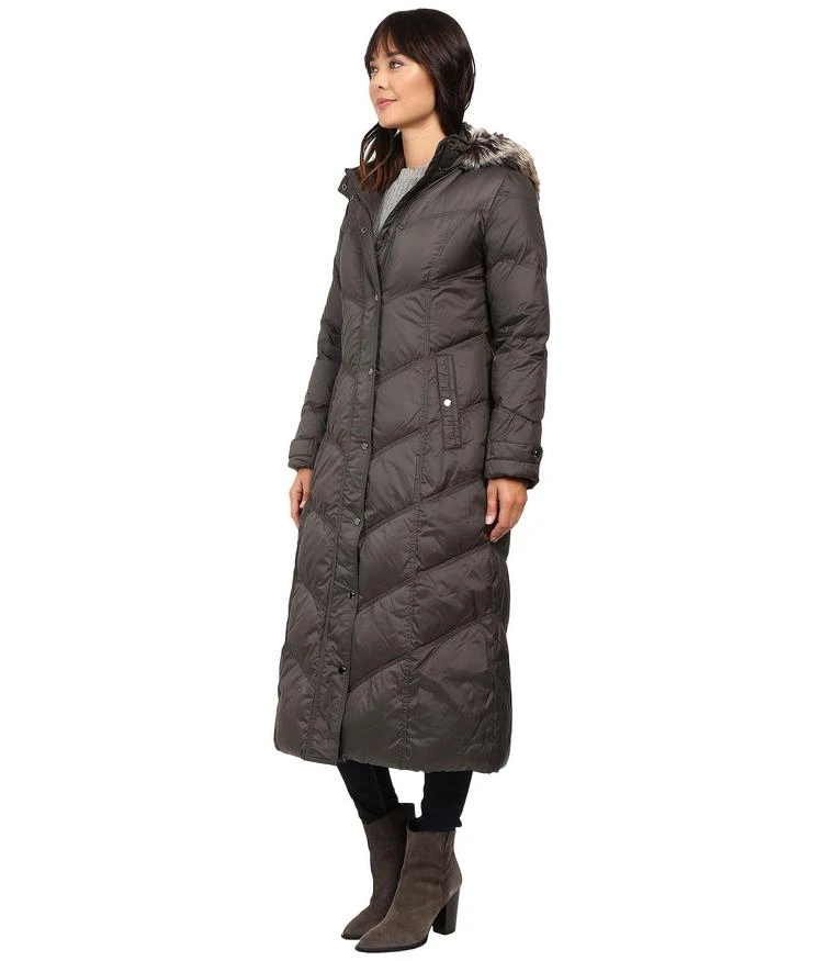 商品London Fog|Chevron Quilted Maxi Coat with Fur Hood,价格¥1084,第2张图片详细描述