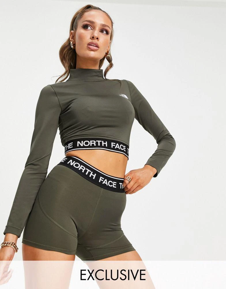 商品The North Face|The North Face Performance cropped long sleeve t-shirt in khaki Exclusive at ASOS,价格¥211,第1张图片