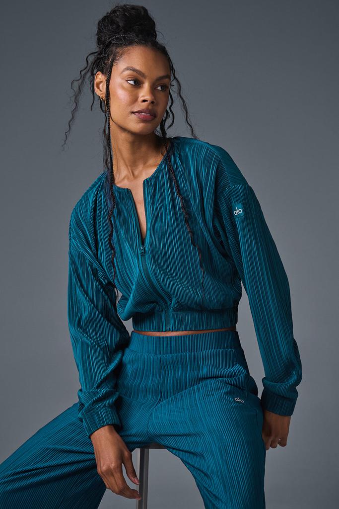 Alo Cropped Micro Plisse Jacket - Eclipse Blue - Jackets - Free