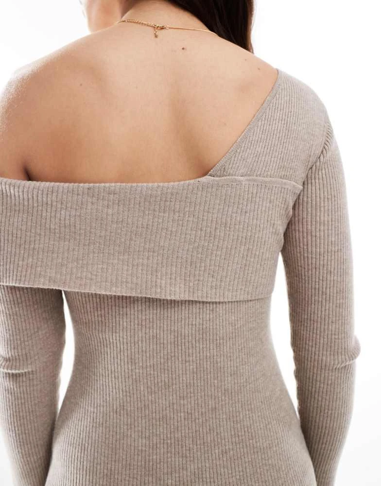 商品Miss Selfridge|Miss Selfridge asym cosy rib knit mini dress in oatmeal,价格¥112,第4张图片详细描述