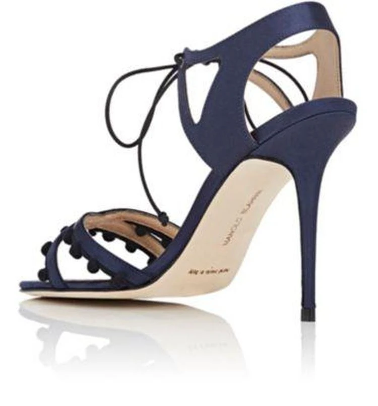 商品Manolo Blahnik|Esparra Satin Ankle-Tie Sandals,价格¥2372,第3张图片详细描述