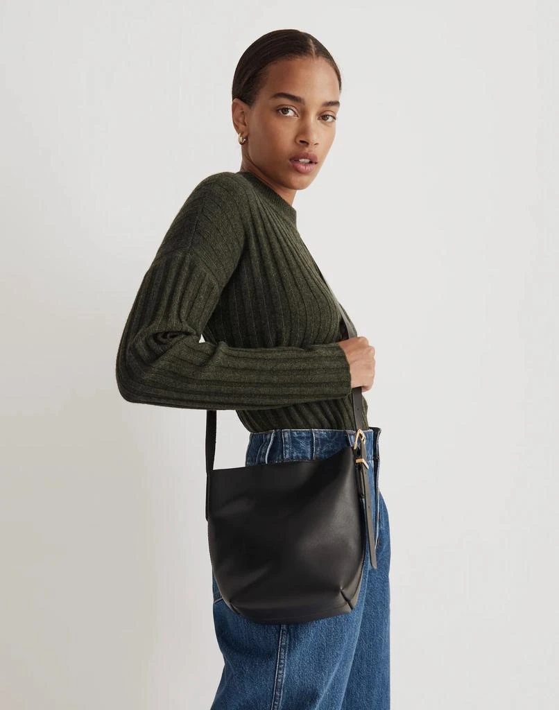 商品Madewell|The Essential Mini Bucket Tote,价格¥390,第4张图片详细描述