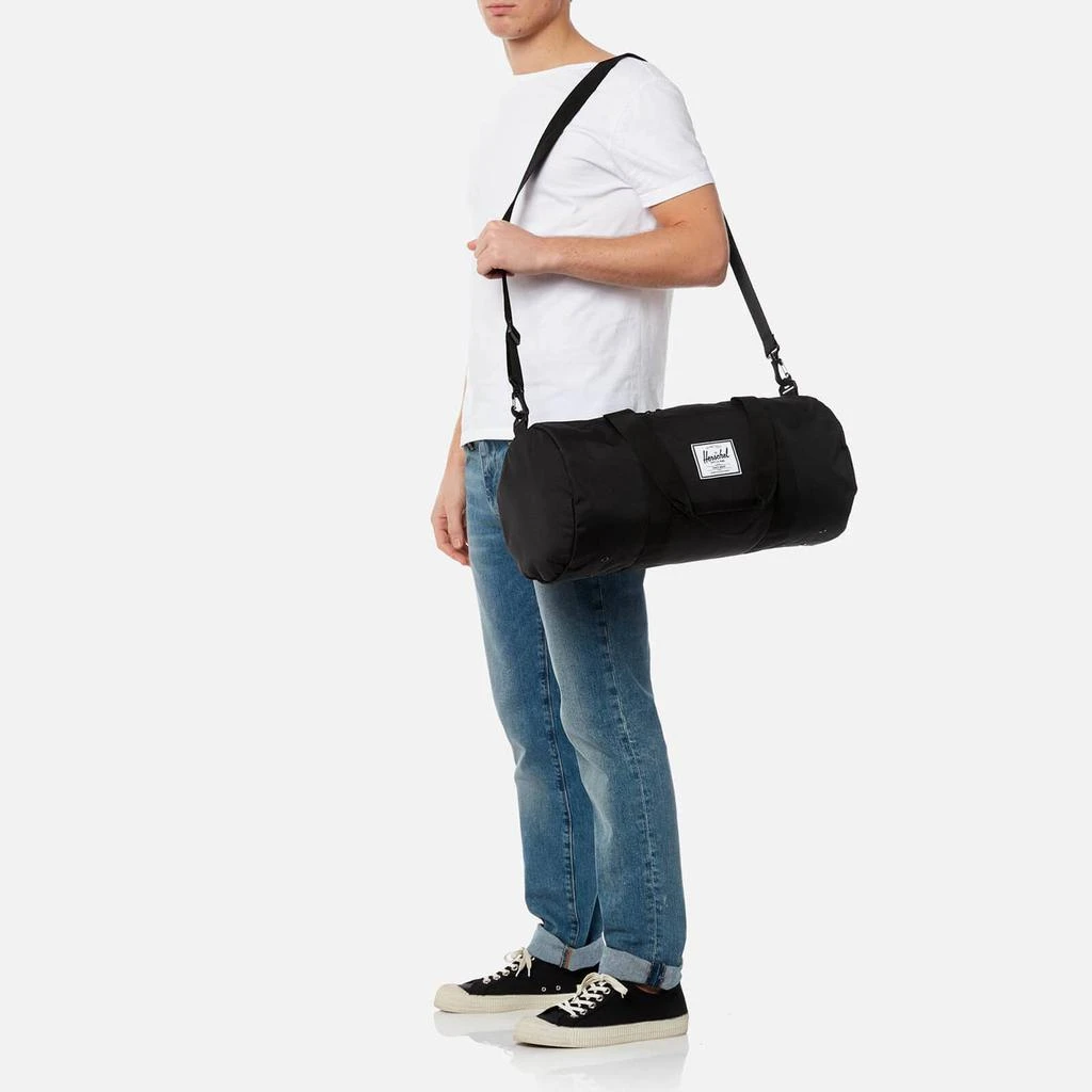 商品Herschel Supply|Herschel Supply Co. Unisex Sutton Mid Volume Duffle Bag - Black,价格¥557,第3张图片详细描述