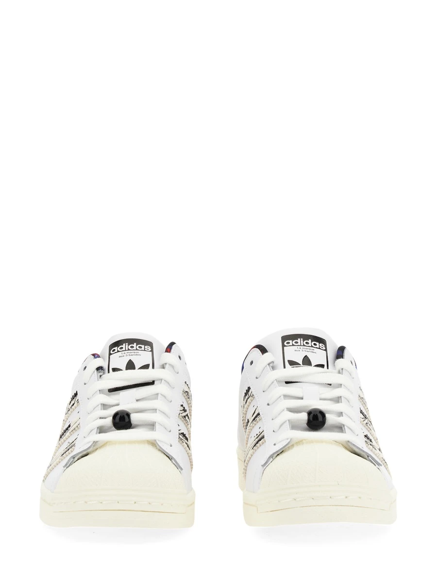 商品Adidas|Adidas 女士休闲鞋 GY6852WHITE 花色,价格¥619,第3张图片详细描述
