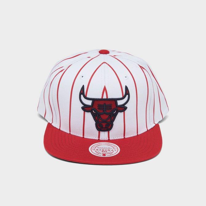 Mitchell & Ness Chicago Bulls NBA Pinstripe Snapback Hat商品第2张图片规格展示