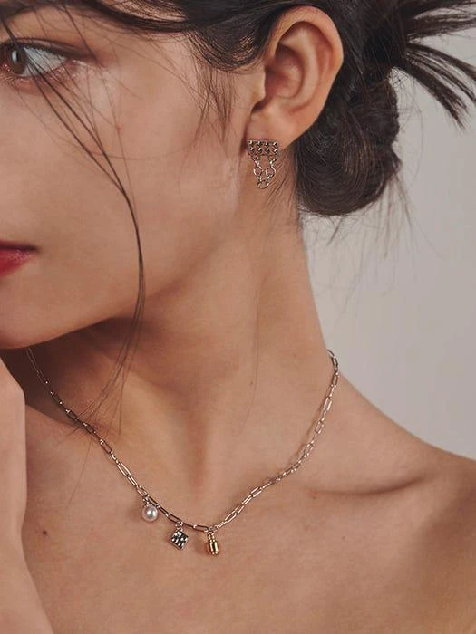 商品LE MASQUE|Lego Block Chain Drop Earrings - Silver,价格¥605,第3张图片详细描述