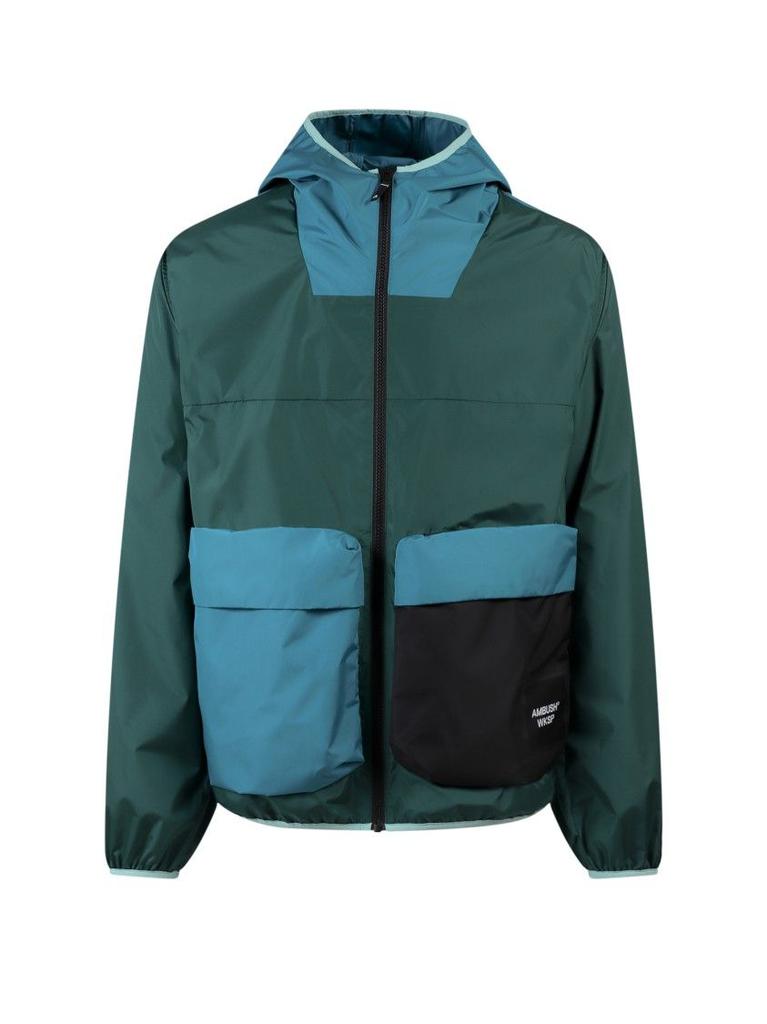Nylon Jacket With Maxi Pockets商品第1张图片规格展示