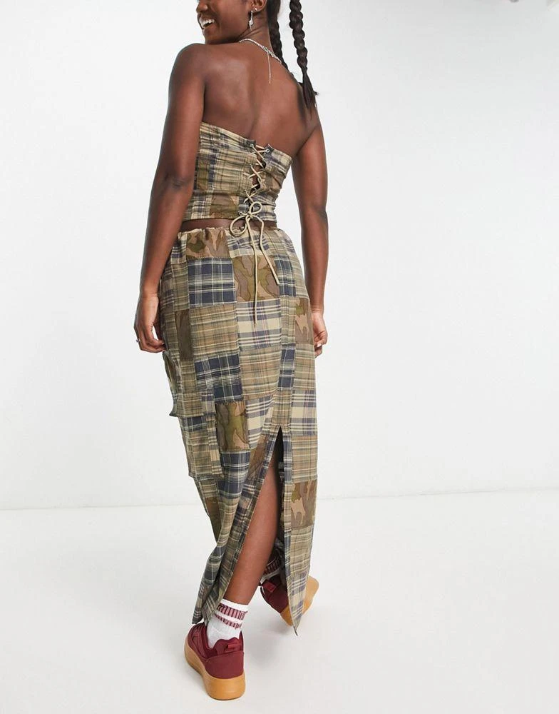 商品COLLUSION|COLLUSION maxi utility cargo skirt co-ord in cargo skirt in camo & check patchwork,价格¥199,第2张图片详细描述