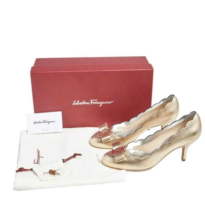 Salvatore Ferragamo Gold Leather Carla Vara Bow Pump Size 37 商品