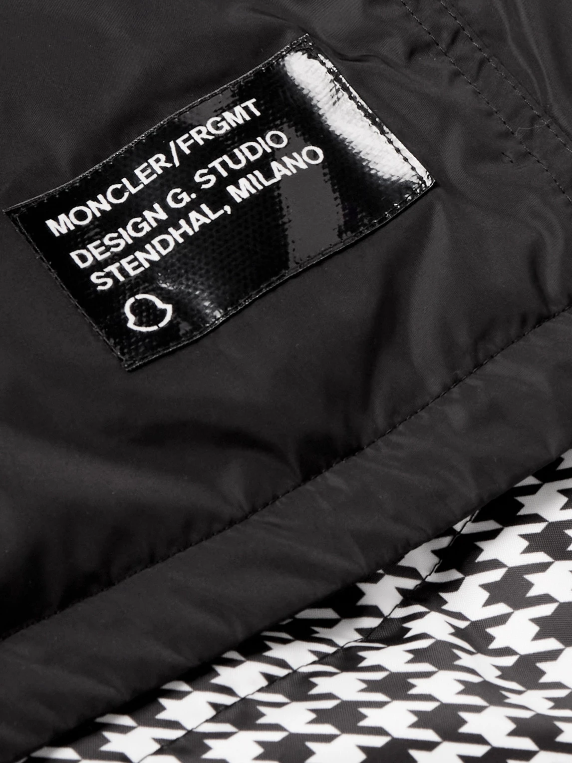商品Moncler|Moncler 男士大衣 1647597315640592 黑色,价格¥12314,第4张图片详细描述