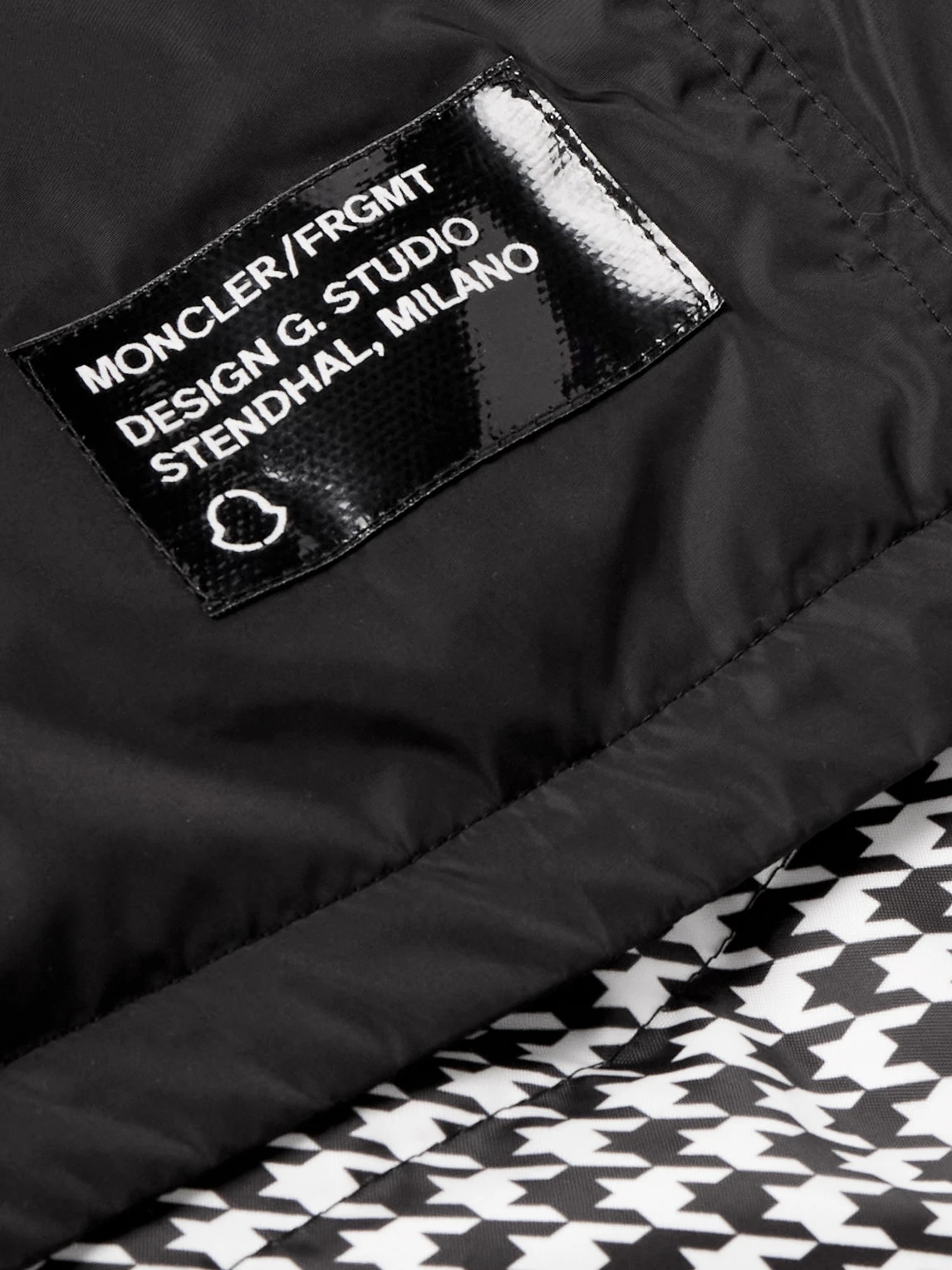 商品Moncler|Moncler 男士大衣 1647597315640592 黑色,价格¥12285,第4张图片详细描述