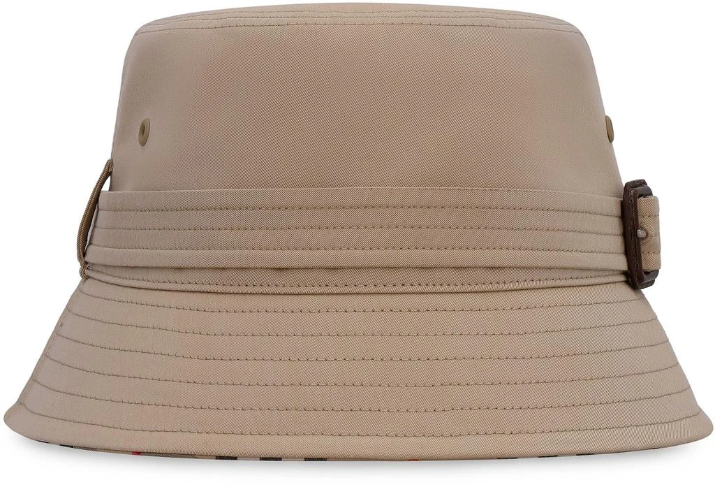 商品Burberry|Burberry Buckle Detailed Bucket Hat,价格¥1926,第1张图片