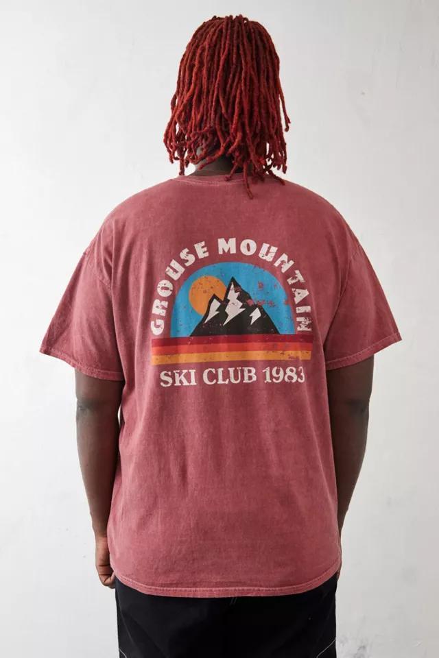 商品Urban Outfitters|UO Maroon Ski Club T-Shirt,价格¥323,第3张图片详细描述