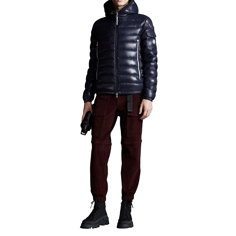 商品Moncler|【预售3-7天】Moncler/蒙克莱 22年早春新款 GALION系列 男士午夜蓝漆面尼龙羽绒服H10911A00027M1592742,价格¥73081,第4张图片详细描述