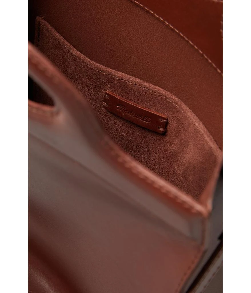 商品Madewell|The Toggle Crossbody Bag in Leather,价格¥781,第3张图片详细描述