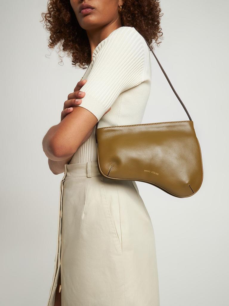Curve Smooth Leather Shoulder Bag商品第1张图片规格展示
