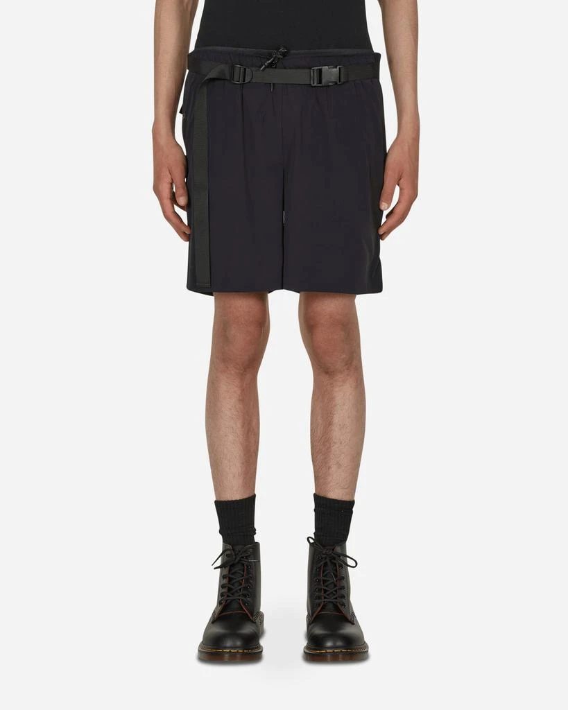 商品The Salvages|Liberty Bondage 24hr Runner Shorts Black,价格¥1171,第1张图片