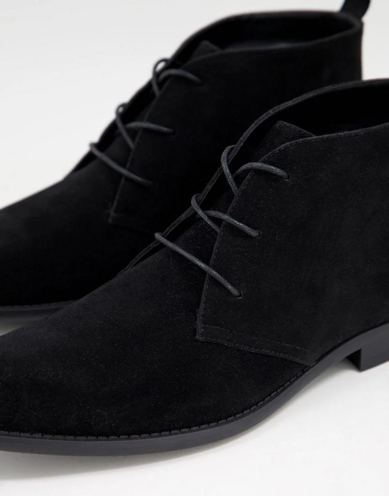 商品ASOS|ASOS DESIGN chukka boots in black faux suede,价格¥178,第2张图片详细描述