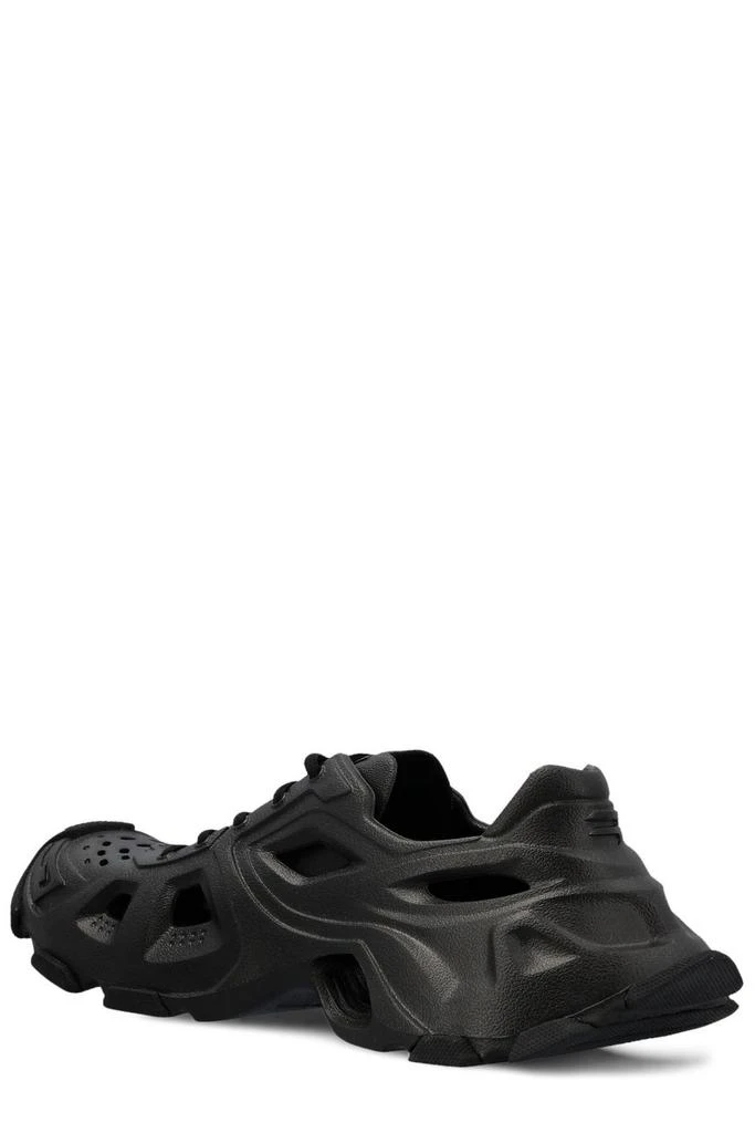 商品Balenciaga|Balenciaga All-Over Cut Out Sneakers,价格¥2251,第3张图片详细描述