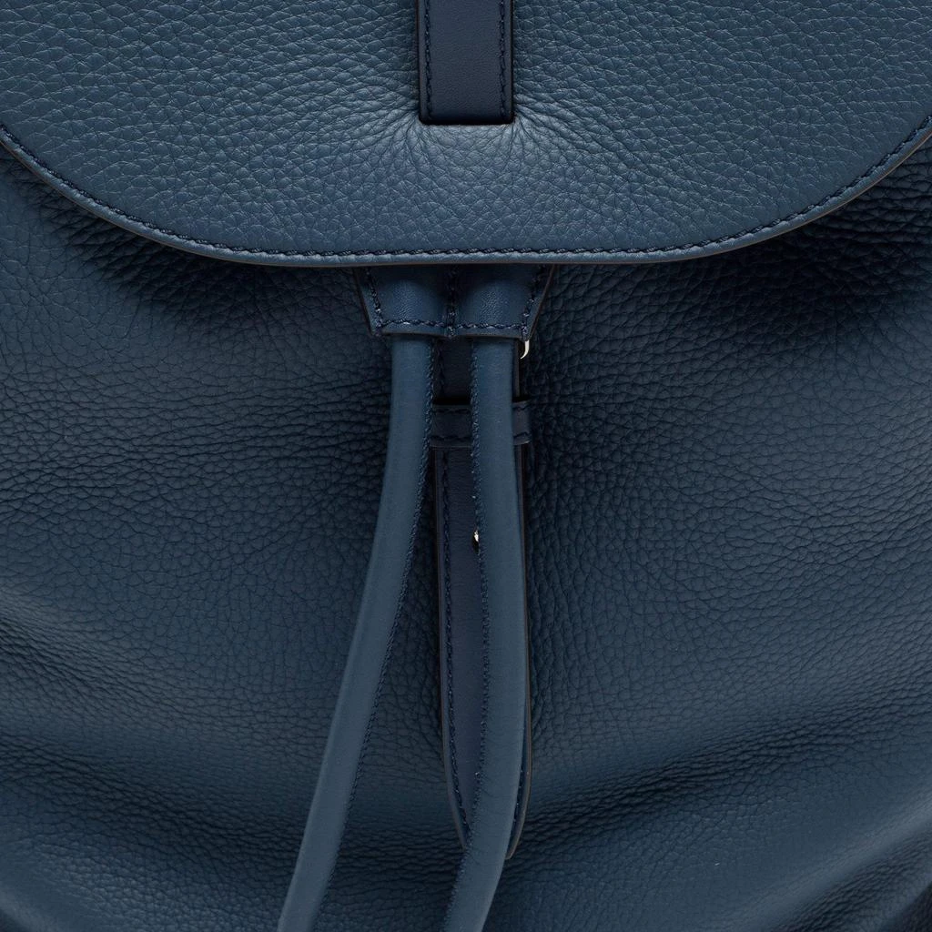 商品Burberry|Burberry Blue Leather Pocket Backpack,价格¥6302,第5张图片详细描述