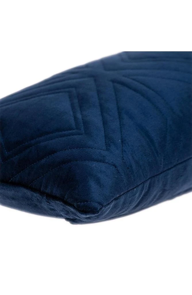 商品Parkland|Reta Diamond Quilted Throw Pillow,价格¥427,第4张图片详细描述