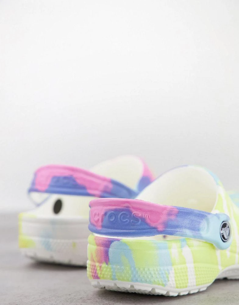 商品Crocs|Crocs classic clogs in pastel tie dye,价格¥412,第2张图片详细描述