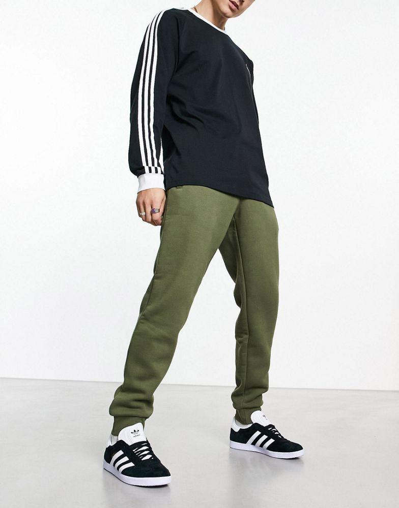 adidas Originals Trefoil Essentials logo joggers in olive商品第2张图片规格展示