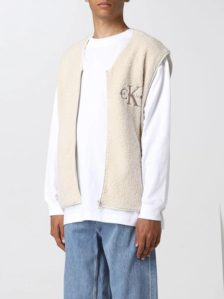 商品Calvin Klein|Calvin Klein Jeans monologue teddy vest,价格¥386,第3张图片详细描述