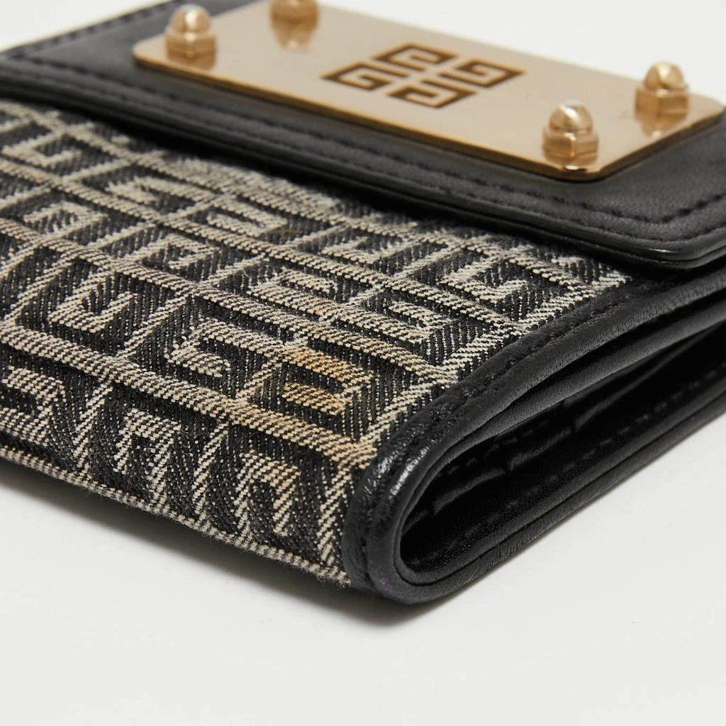 Givenchy Grey/Black Monogram Canvas Compact Wallet 商品