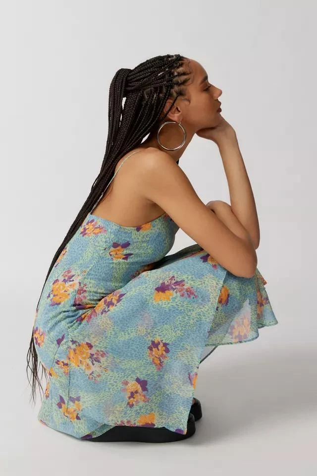 商品Urban Outfitters|UO Vickie Chiffon Midi Dress,价格¥191,第3张图片详细描述