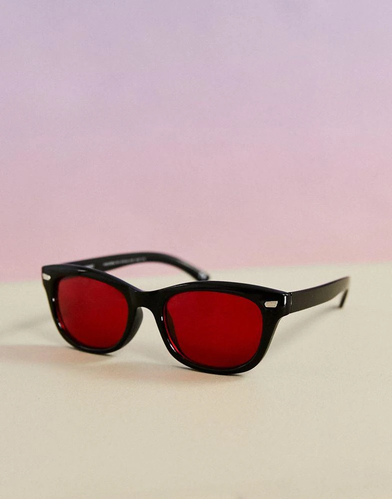 商品ASOS|ASOS DESIGN retro sunglasses with red lens in black - BLACK,价格¥65,第3张图片详细描述