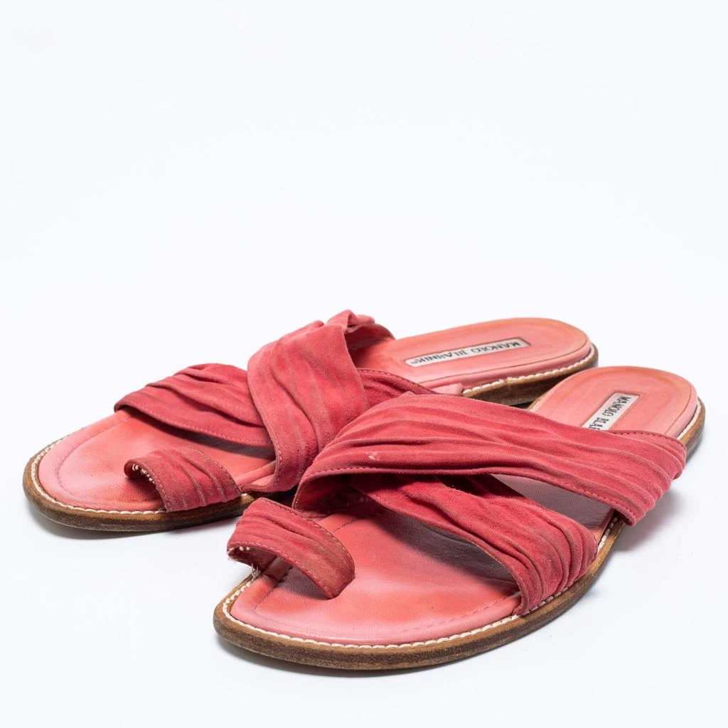 商品[二手商品] Manolo Blahnik|Manolo Blahnik Pink Suede Crisscross Flat Sandals Size 39.5 ,价格¥845,第2张图片详细描述