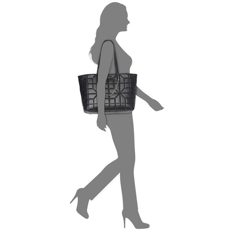 商品Calvin Klein|Hera Quilted Extra-Large Tote,价格¥530,第2张图片详细描述