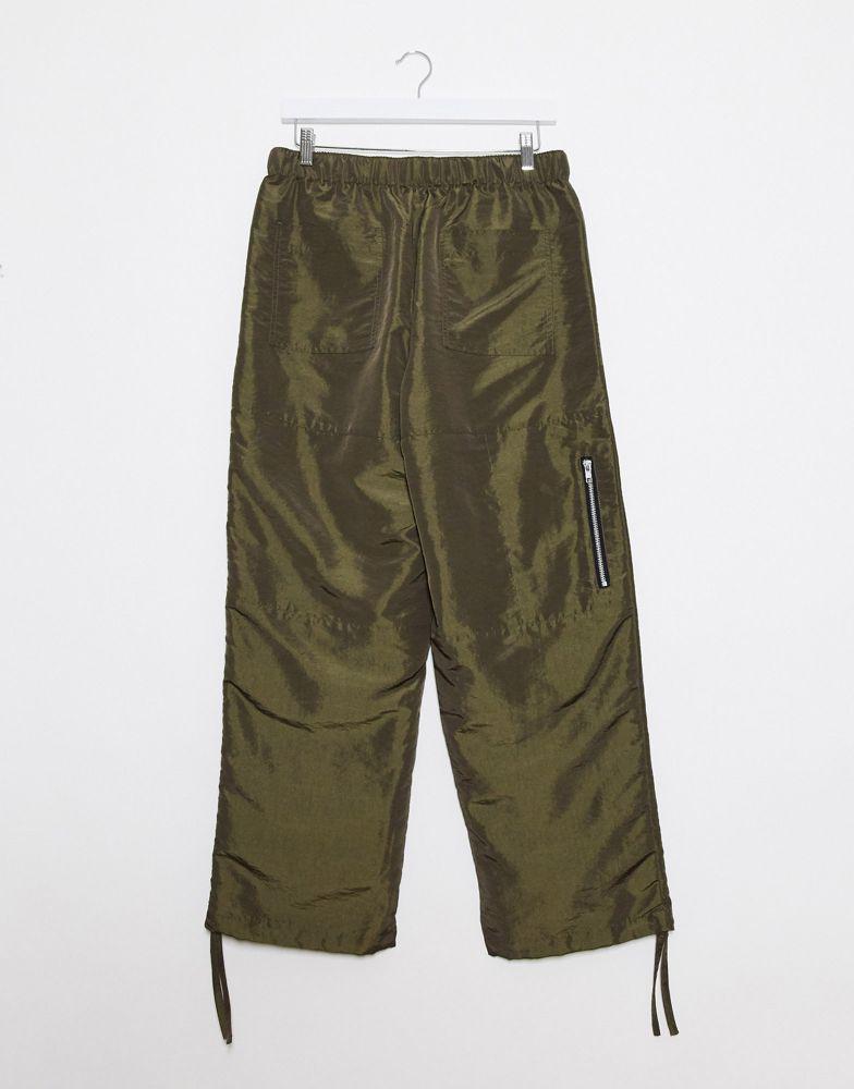 ASOS DESIGN wide leg trousers in khaki nylon with webbed belt商品第2张图片规格展示