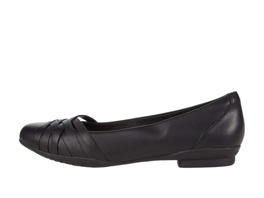 商品Clarks|Sara Clover,价格¥681,第4张图片详细描述