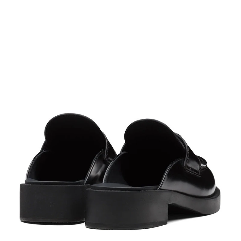 商品Prada|【预售3-7天】PRADA/普拉达 21年秋冬 女士黑色亮面皮革穆勒鞋1D652M_055_F0002_F_040,价格¥6277,第5张图片详细描述
